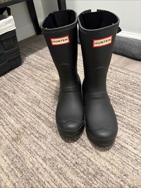 Hunter Matte Black Rain Boots with Red Logo Patch
